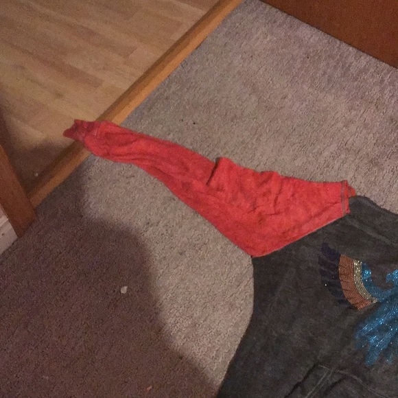 It’s size is M women’s. - Picture 2 of 7